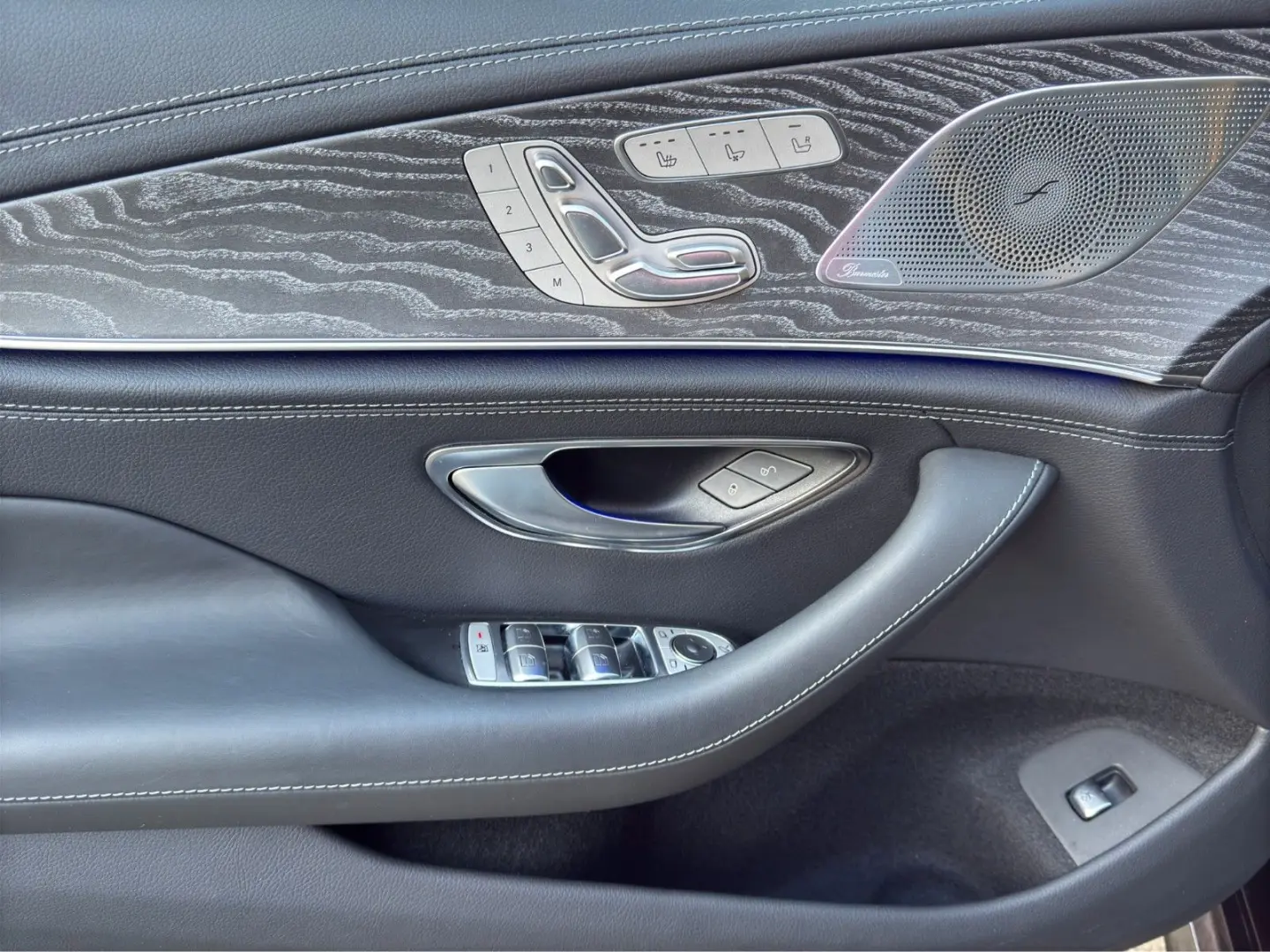 AMG GT 4-trg. 53 4Matic Pano  Sonderlackirug