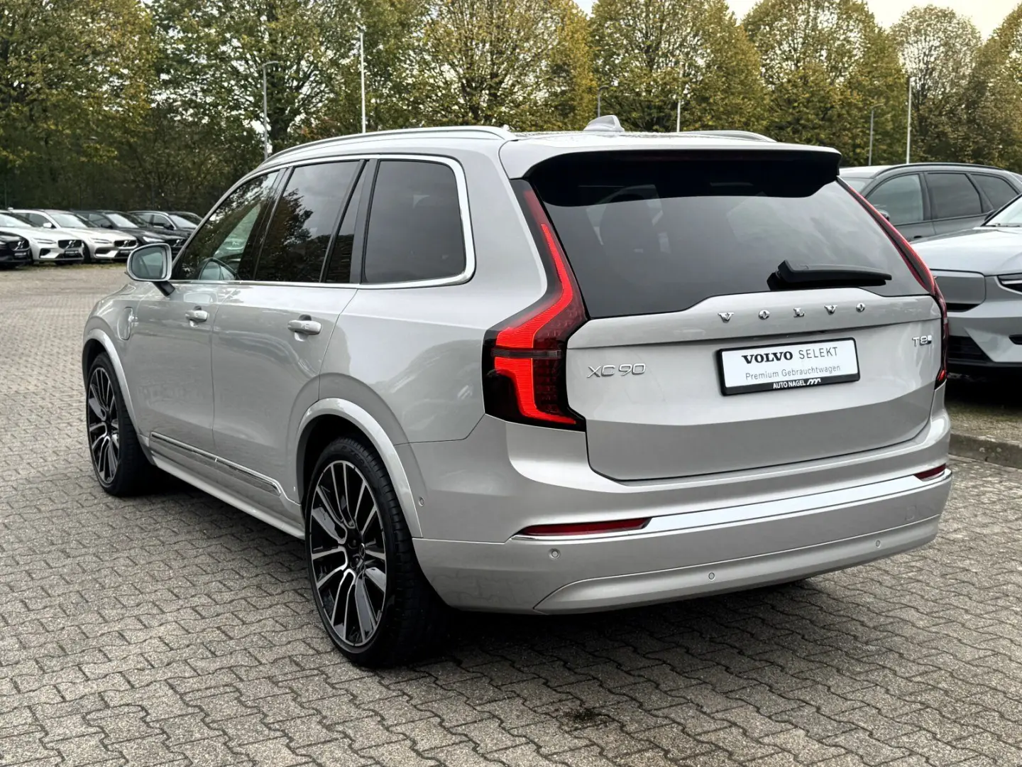 XC90 T8 Ultra Bright Facelift  LUFT B&W 22
