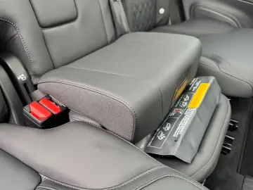 XC90 T8 Ultra Bright Facelift  LUFT B&W 22