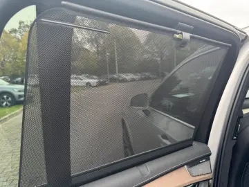 XC90 T8 Ultra Bright Facelift  LUFT B&W 22