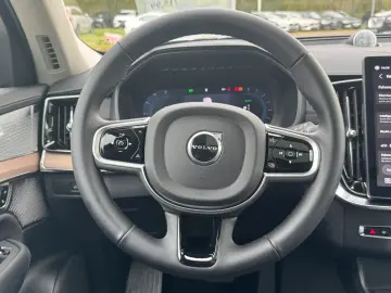 XC90 T8 Ultra Bright Facelift  LUFT B&W 22