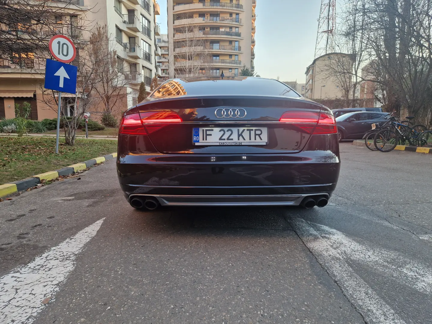 Audi S8