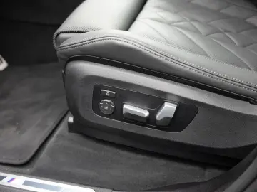 X5 xDrive 30d M-Sport