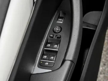 X3 xDrive20d LASER AHK DA PA HiFi SHZ 19