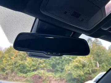 RAV 4 2.5 Hybrid 4x2 Style VOLL JBL 360  LEDER