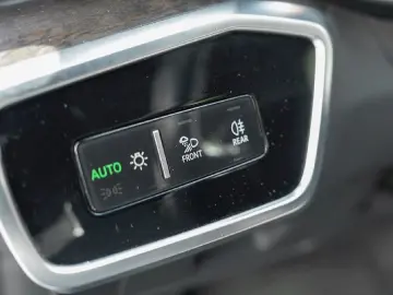 A6 Avant 40 TDI quattro design Navi ACC Leder