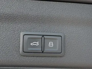 A6 Avant 40 TDI quattro design Navi ACC Leder