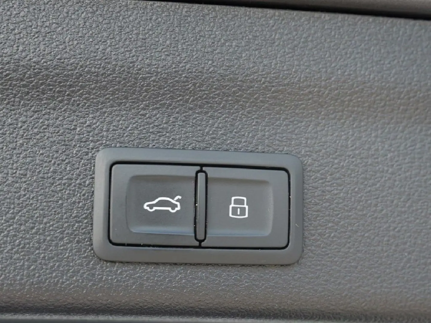 A6 Avant 40 TDI quattro design Navi ACC Leder