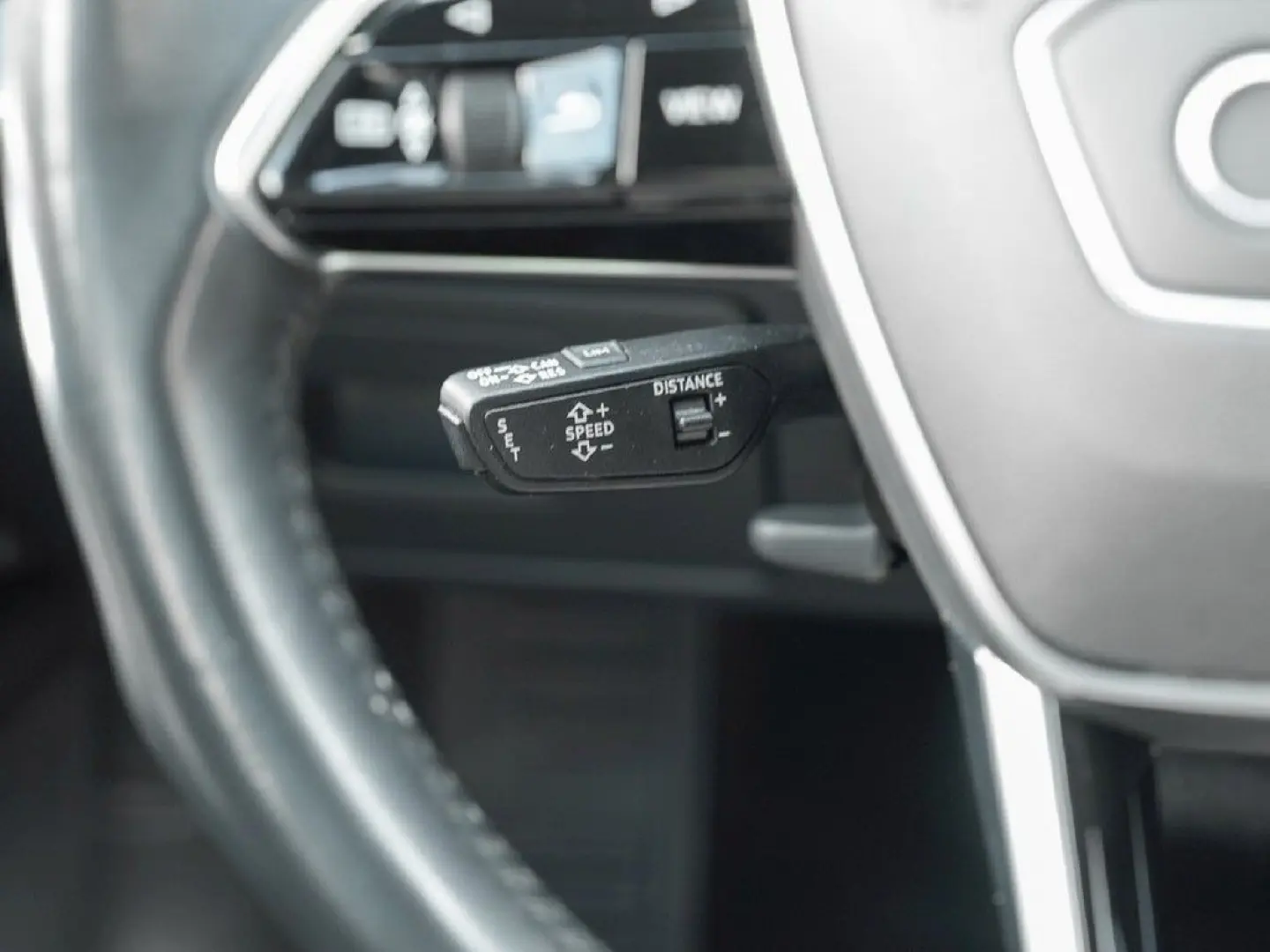 A6 Avant 40 TDI quattro design Navi ACC Leder