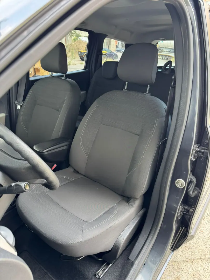 Dacia Lodgy   – 2013