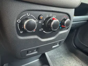 Dacia Lodgy   – 2013