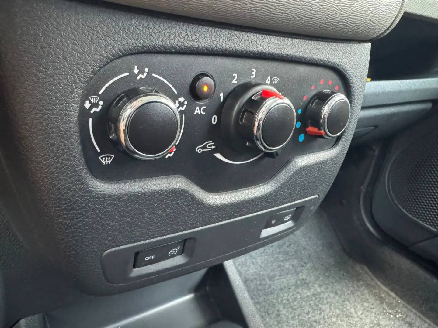 Dacia Lodgy   – 2013