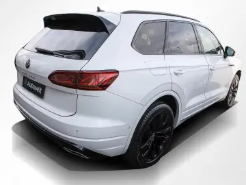 Volkswagen Touareg 3.0 TDI 4M R-Line Black Matrix Panorama