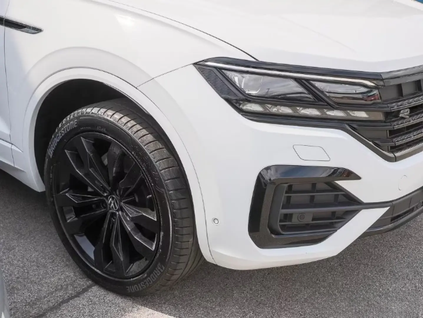 Volkswagen Touareg 3.0 TDI 4M R-Line Black Matrix Panorama