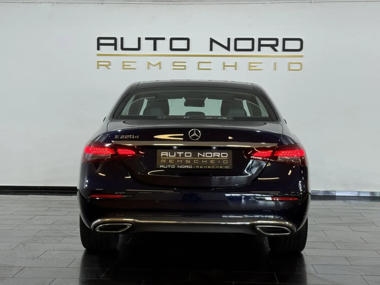 E 220 d Limo Exclusive Media Memory Kamera