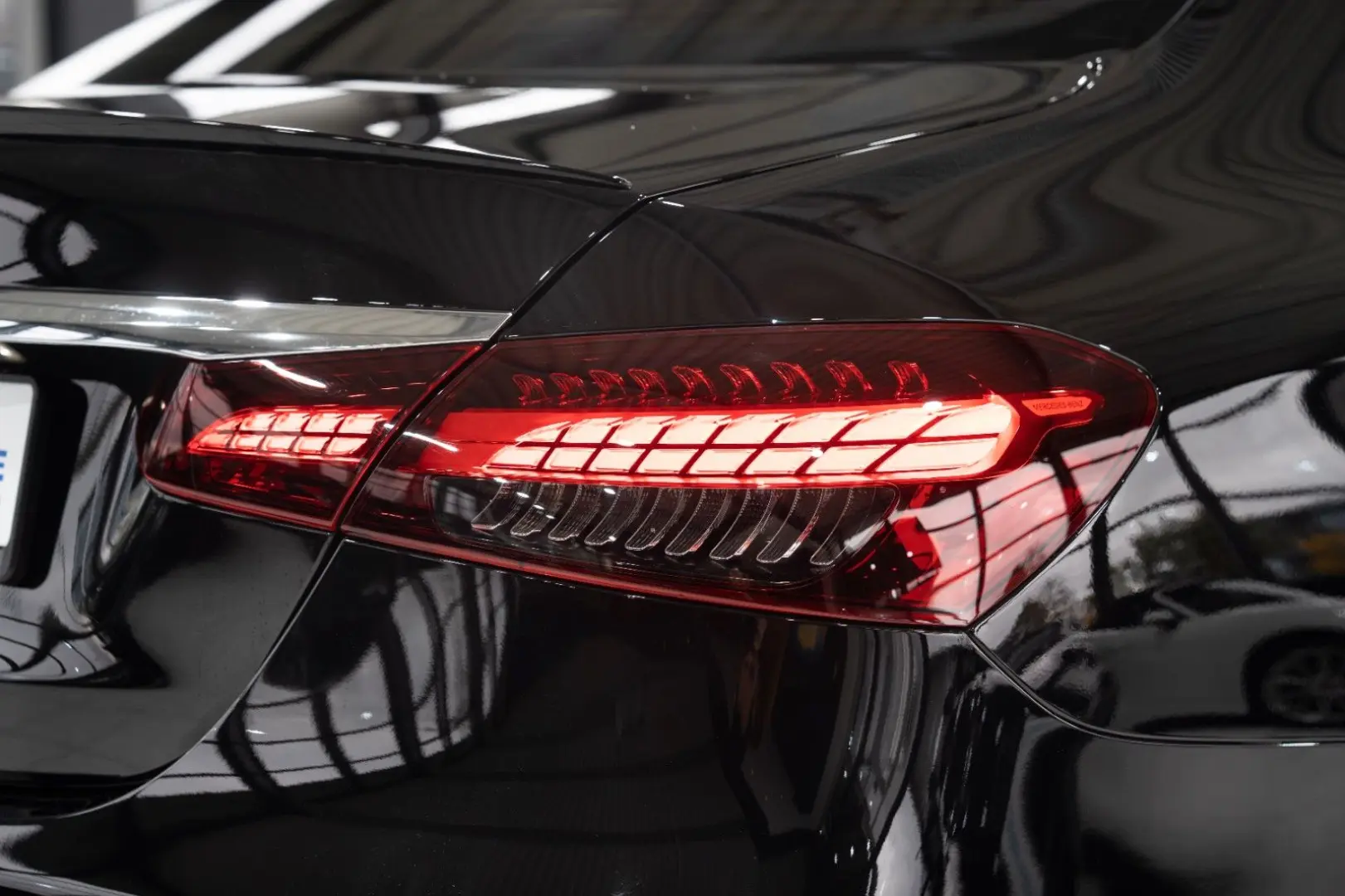 E 53 AMG 4M   DYNAMIK  DRIVER`S SPORTABGAS NIGHT