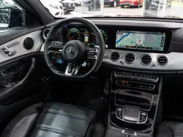 E 53 AMG 4M   DYNAMIK  DRIVER`S SPORTABGAS NIGHT