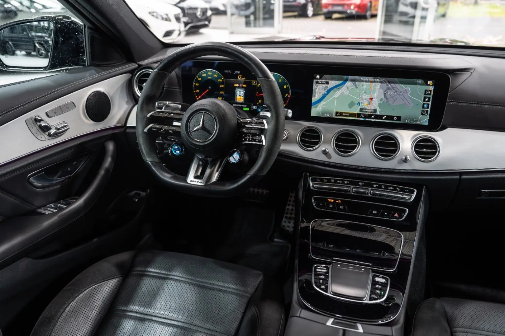 E 53 AMG 4M   DYNAMIK  DRIVER`S SPORTABGAS NIGHT