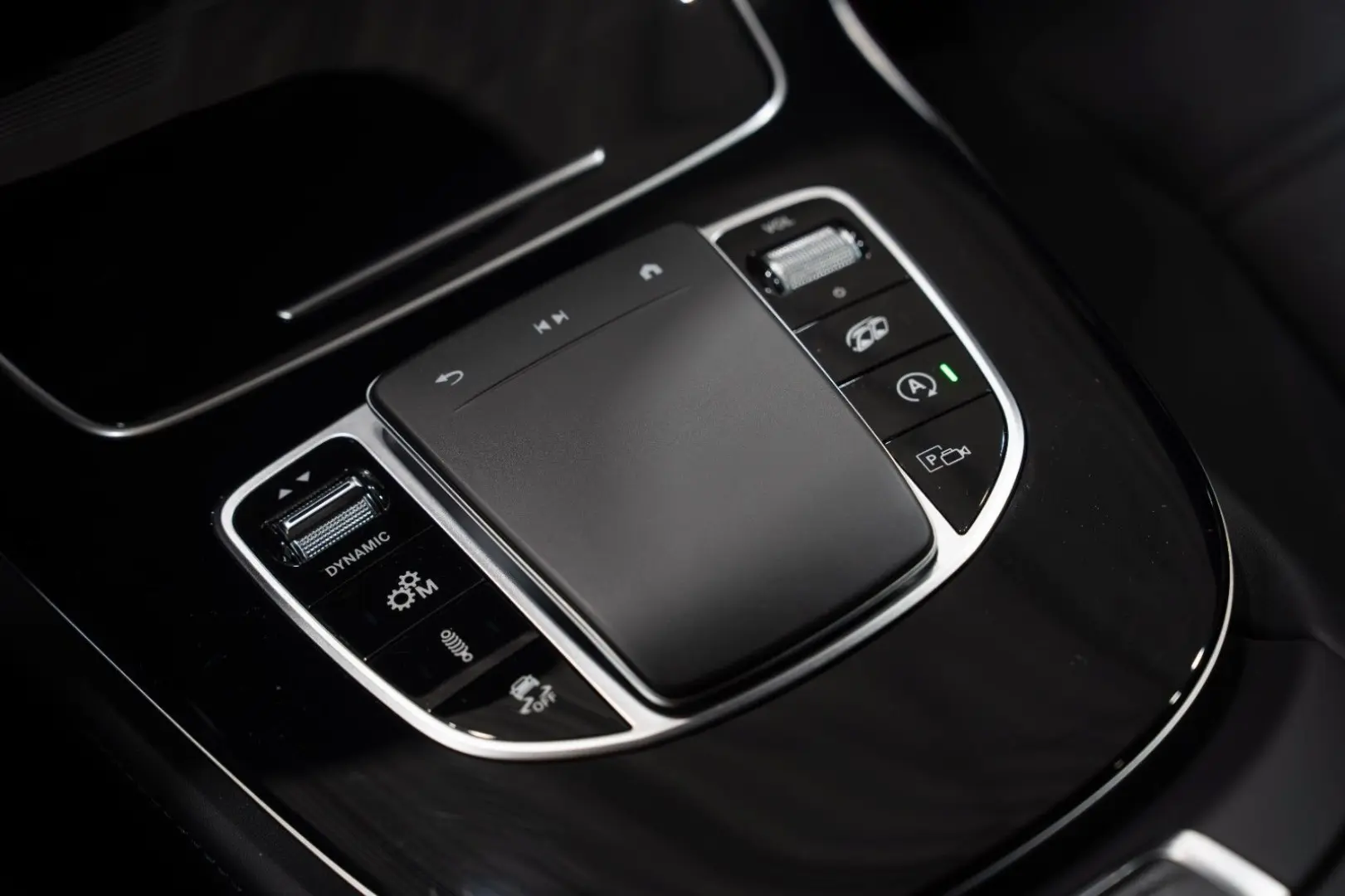 E 53 AMG 4M   DYNAMIK  DRIVER`S SPORTABGAS NIGHT