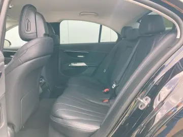 E 220 d Limousine Avantgarde LED Superscreen AHK