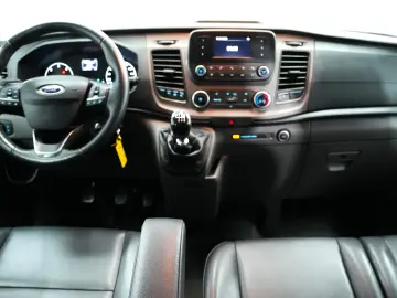 FORD TRANSIT CUSTOM 8 1 MT