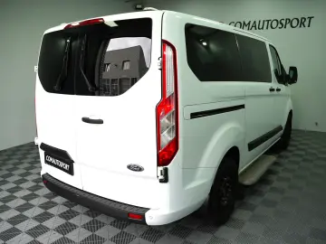 FORD TRANSIT CUSTOM 8 1 MT