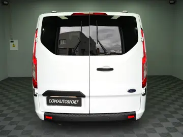 FORD TRANSIT CUSTOM 8 1 MT