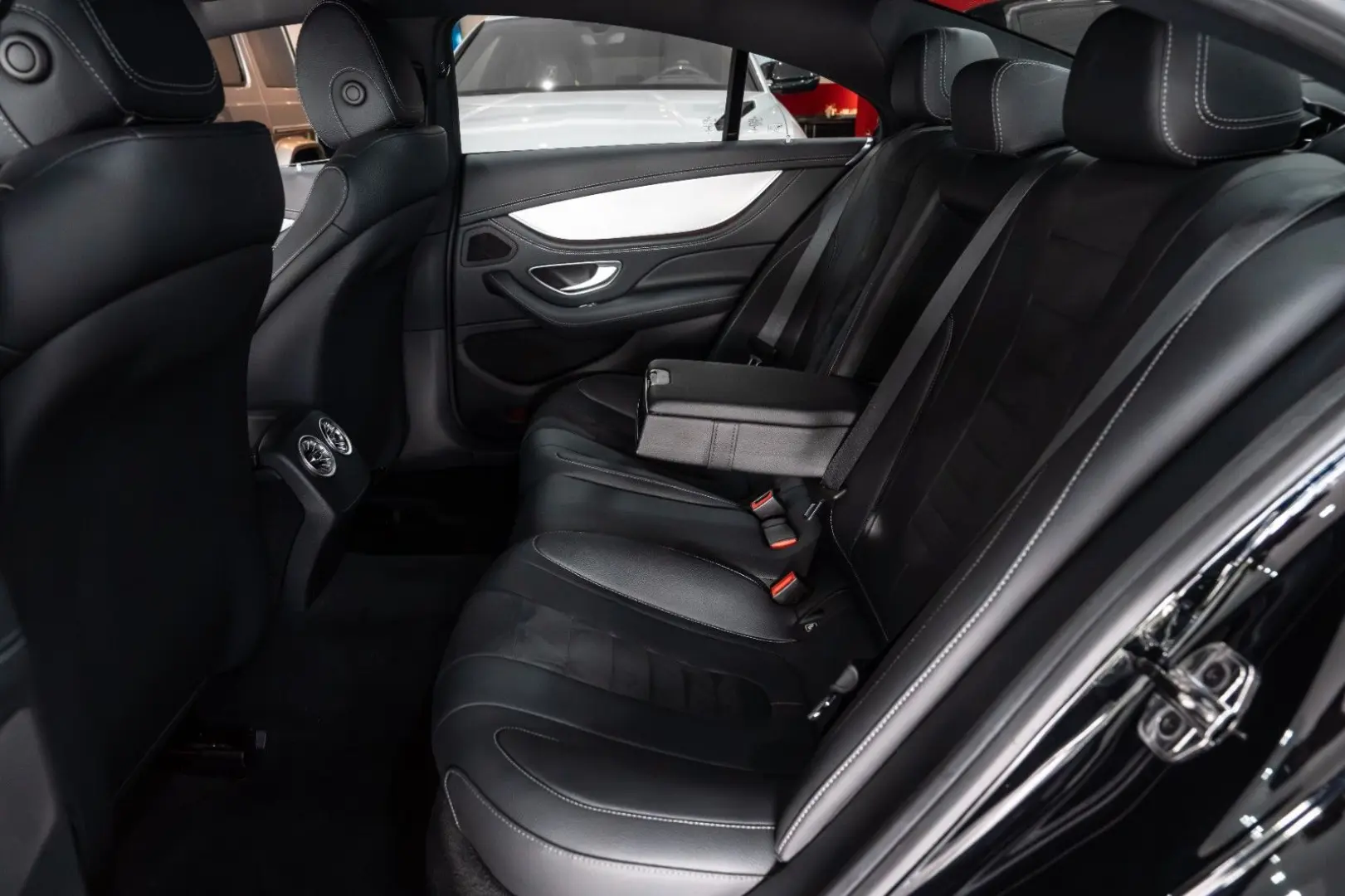 CLS 220d AMG-LINE LED NAVI DAB LEDER SHZ 1-HAND