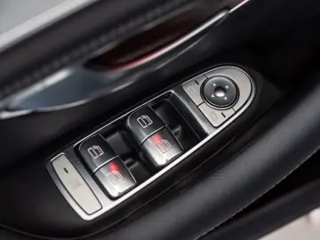 CLS 220d AMG-LINE LED NAVI DAB LEDER SHZ 1-HAND