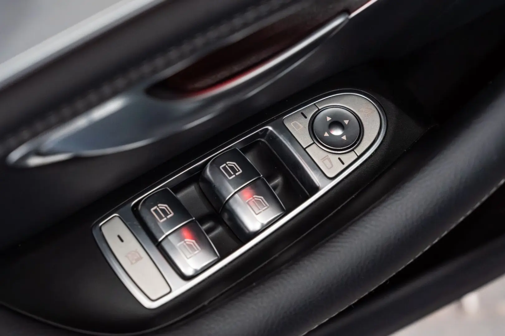 CLS 220d AMG-LINE LED NAVI DAB LEDER SHZ 1-HAND