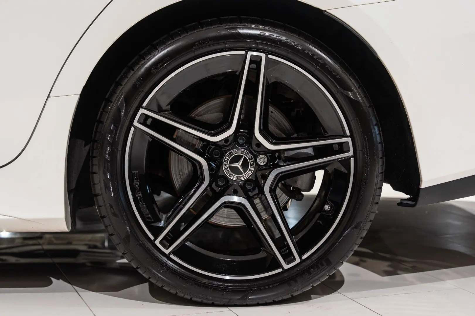 CLS 400d 4Matic AMG-LINE MAGNO NIGHT HEAD-UP SHD