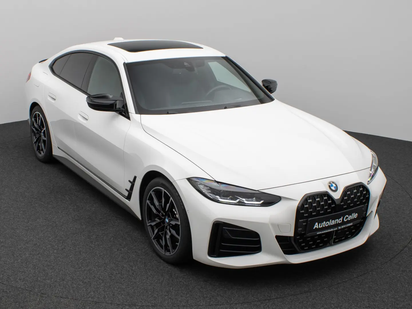 M440i xD Gran Coupé Glasdach Kamera HUD DAB H K