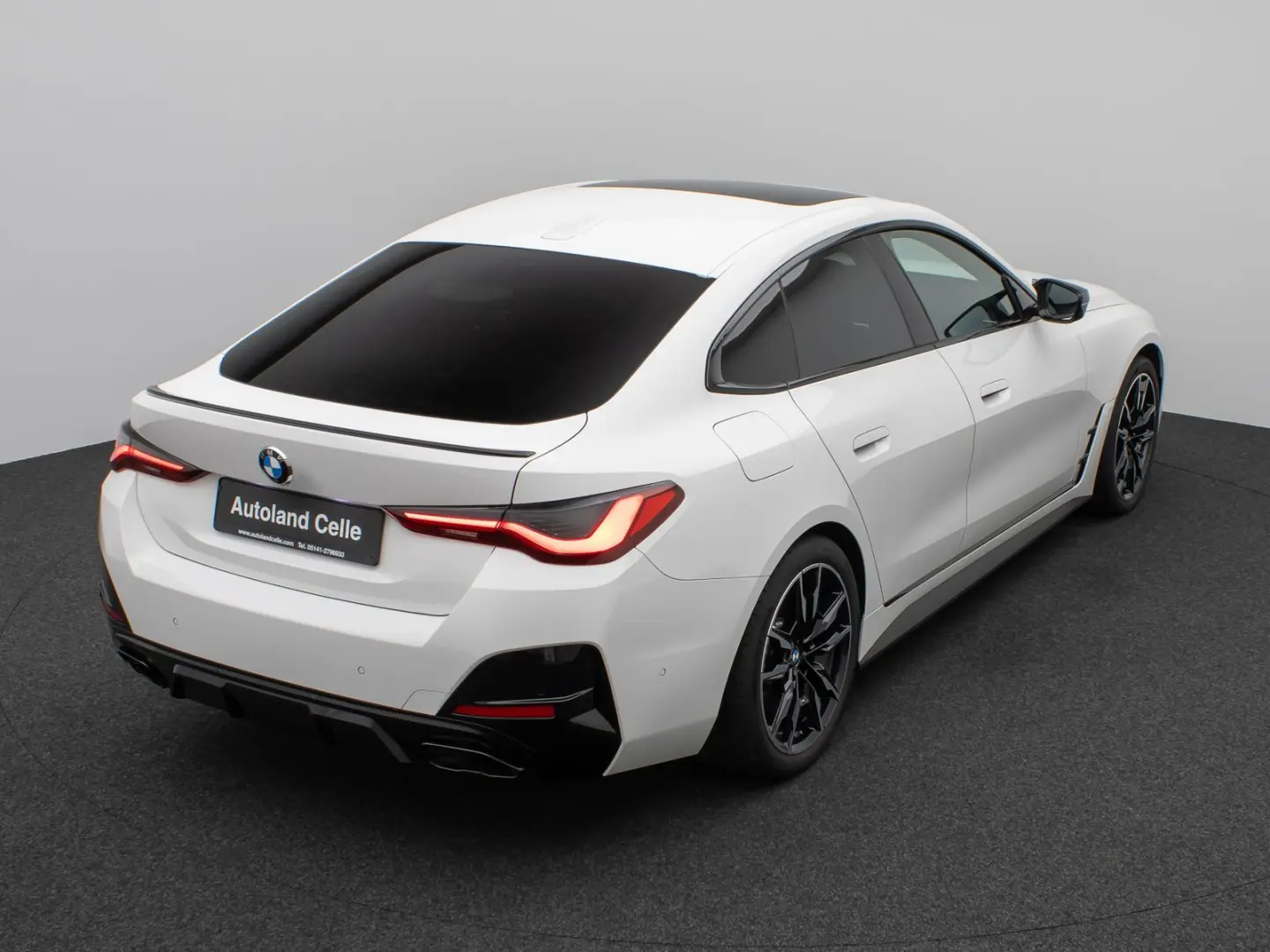 M440i xD Gran Coupé Glasdach Kamera HUD DAB H K