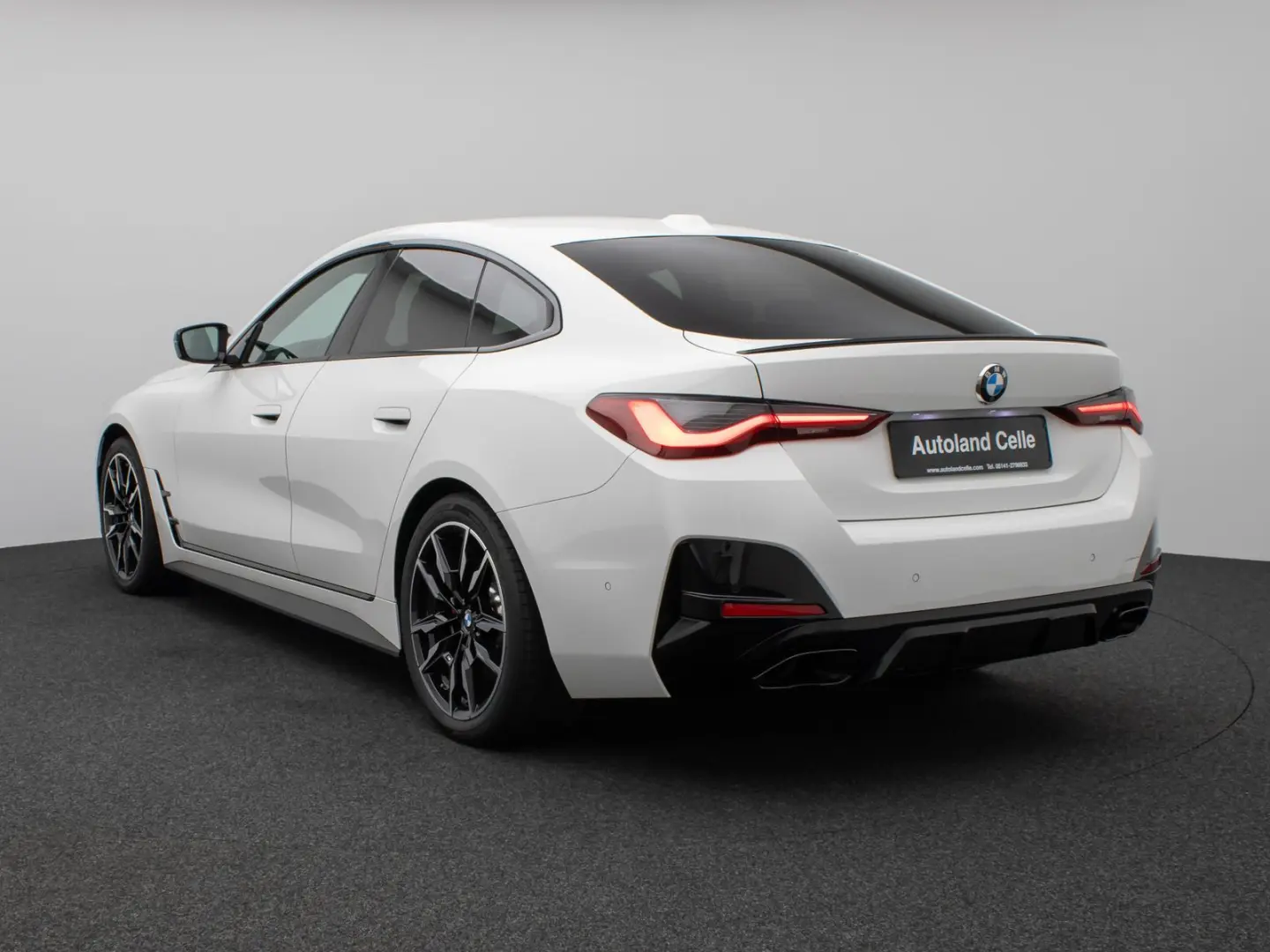 M440i xD Gran Coupé Glasdach Kamera HUD DAB H K