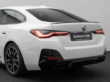 M440i xD Gran Coupé Glasdach Kamera HUD DAB H K