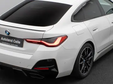 M440i xD Gran Coupé Glasdach Kamera HUD DAB H K