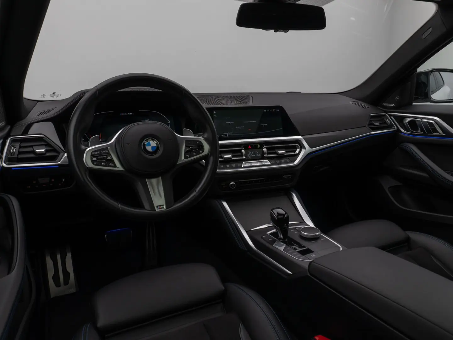 M440i xD Gran Coupé Glasdach Kamera HUD DAB H K