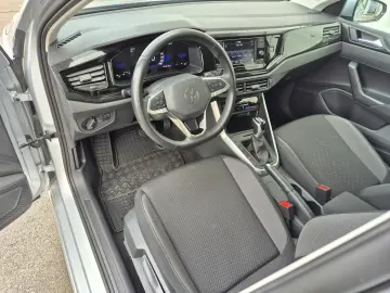 Volkswagen Polo 1.0 TSI 110 CP DSG7 Life 2023