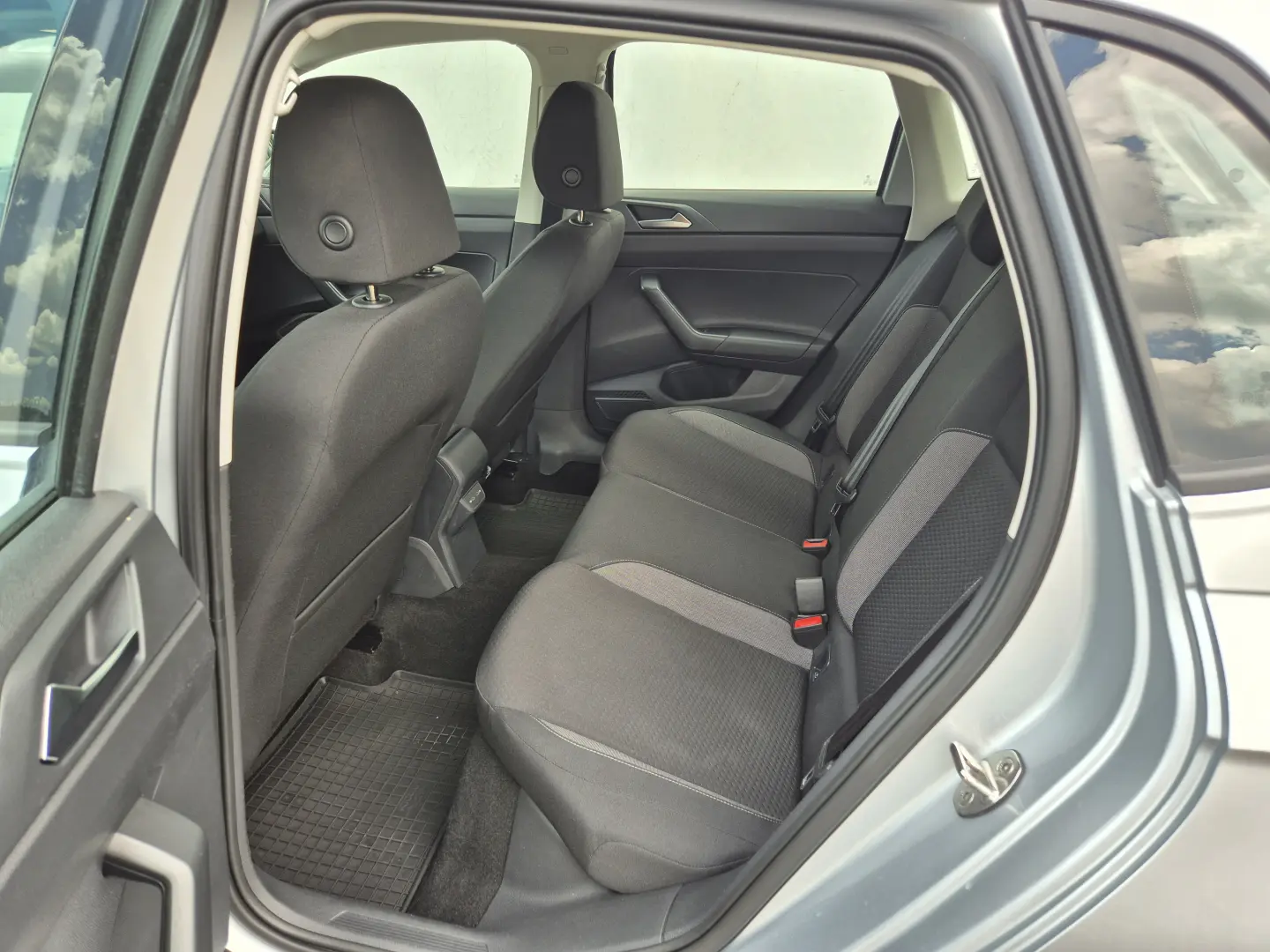 Volkswagen Polo 1.0 TSI 110 CP DSG7 Life 2023