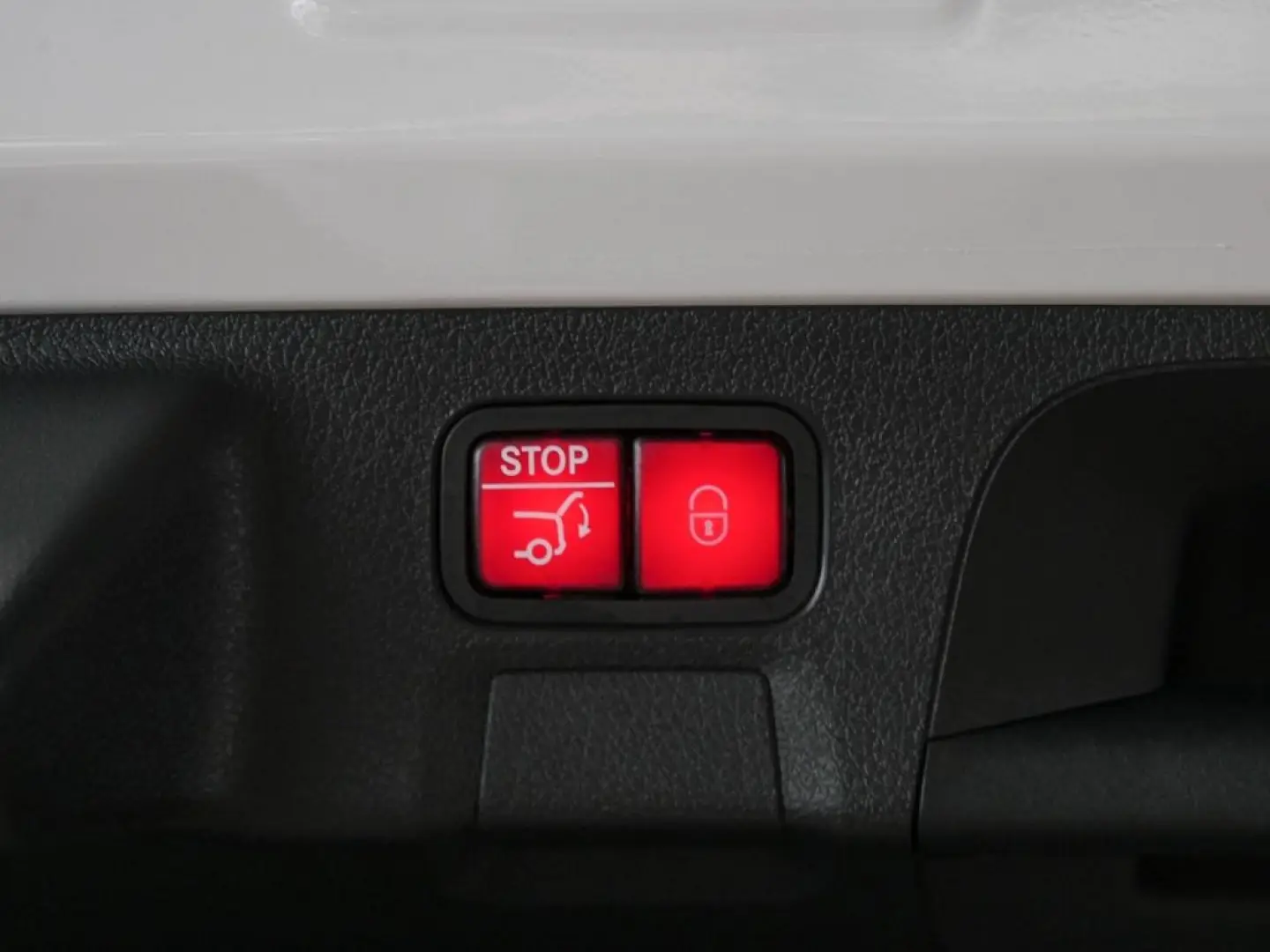 CLA 250 e Sh. B. AMG  KAM DISTR KEYL TOTW AMBIEN