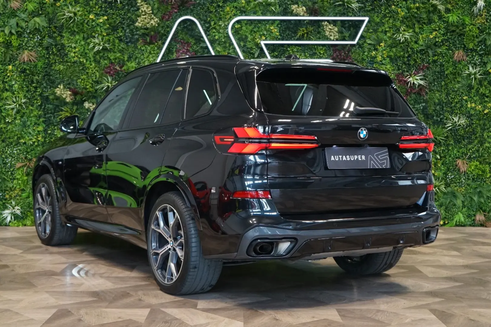 X5 40d xDRIVE H K TOW HUD INDIVIDUAL 67.438€ NET