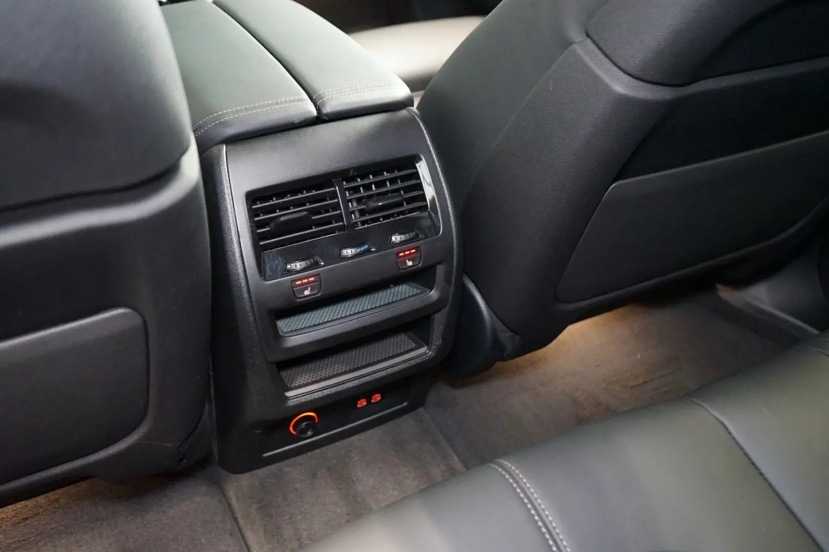 X5 40d xDRIVE H K TOW HUD INDIVIDUAL 67.438€ NET