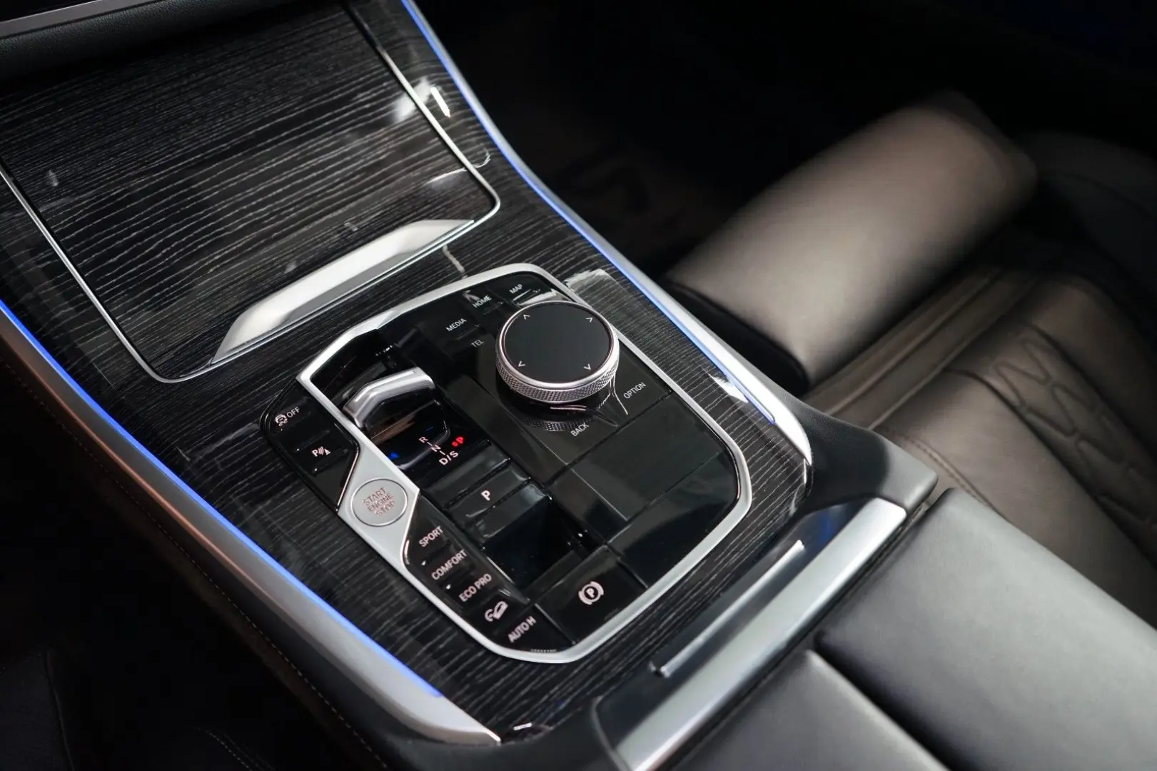 X5 40d xDRIVE H K TOW HUD INDIVIDUAL 67.438€ NET