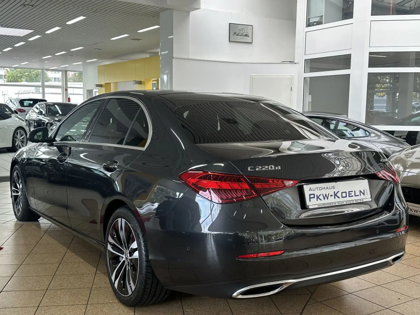 C 220 d 4M PANO DiSTRO HuD MEMORY 360  LED