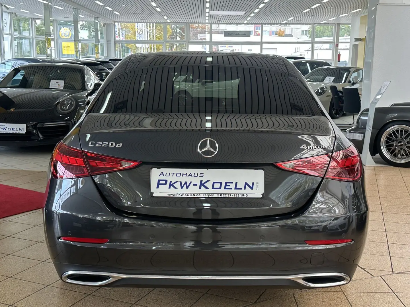 C 220 d 4M PANO DiSTRO HuD MEMORY 360  LED