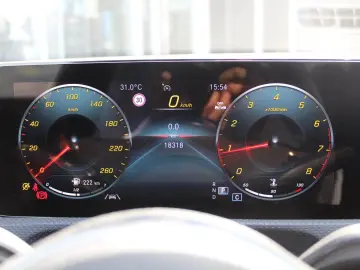 CLA 200 Coupé AMG PANO LED KAMERA NIGHT NAVI DAB