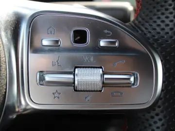 CLA 200 Coupé AMG PANO LED KAMERA NIGHT NAVI DAB