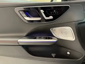 C 43 AMG 4M Distronic Pano.-Dach Burmester 3D