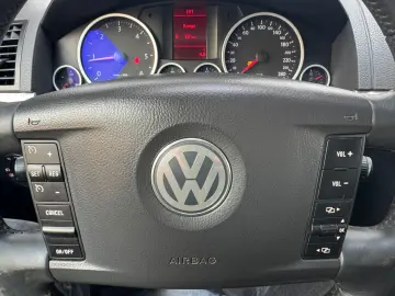 Volkswagen Touareg - 2009