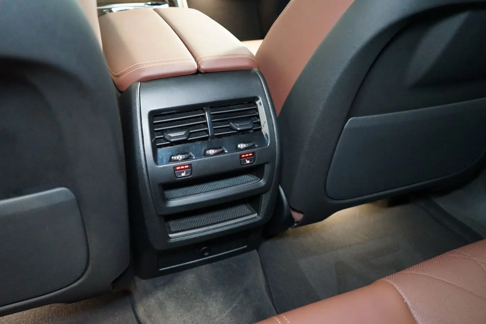 X6 30d xDRIVE LASER WARRANTY H K 360 69.091€NETT